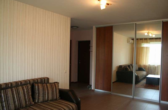 One-room apartment on 23 Avgusta